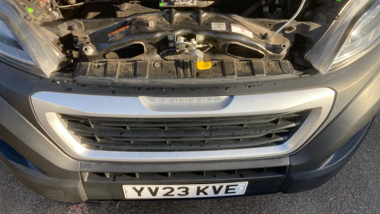 Peugeot Boxer 435 L4 Diesel 2.2 BlueHDi H3 Professional Premium+ Van 140ps